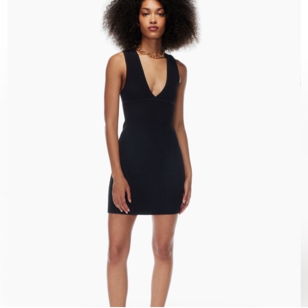 Babaton Deep v sculpt dress xs